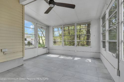 16 Jetty Ct, Bricktown NJ  08723-7225 exterior