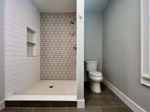 4532 Newhall St, Milwaukee WI 53211-1527 exterior