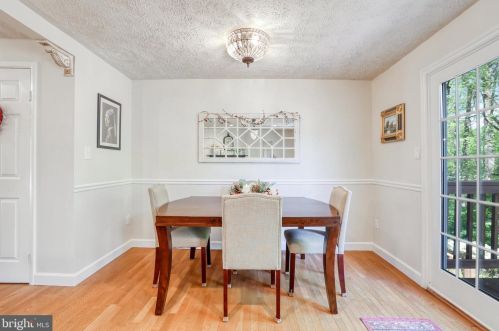 10902 Barton Hill Ct, Herndon VA  20191-5000 exterior