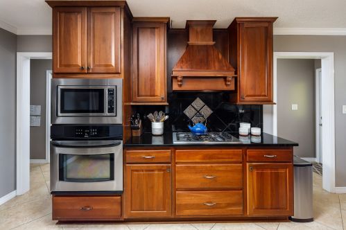 71 Lk Lorraine Cir, Shalimar FL  32579-1617 exterior