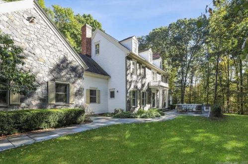 7 Shelter Cove Rd, Sherman, CT 06784-2725