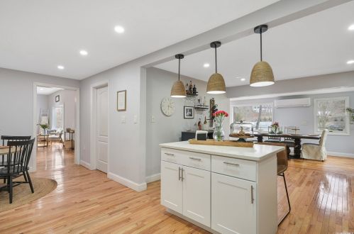 147 Waterside Ave, Northport NY  11768-2154 exterior