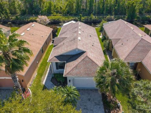 688 Grand Canal Dr, Kissimmee FL 34759-4345 exterior