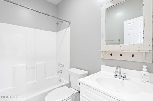 37 Brisbane Dr, Beaufort SC  29902-5718 exterior