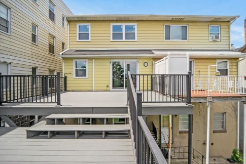 81 Edgewater Pl, Edgewater NJ  07020-1205 exterior