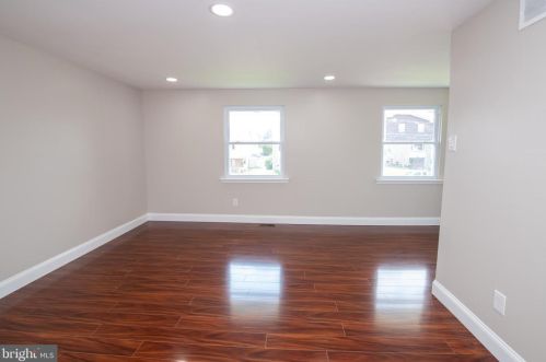 1865 Greymont St, Philadelphia PA  19116-3829 exterior