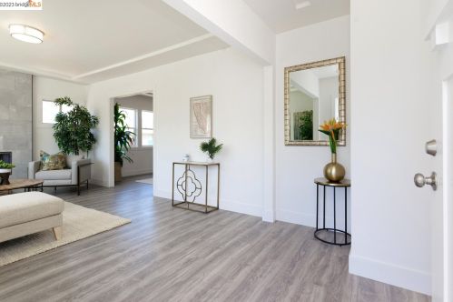 950 39 St, Oakland CA 94608-3899 exterior