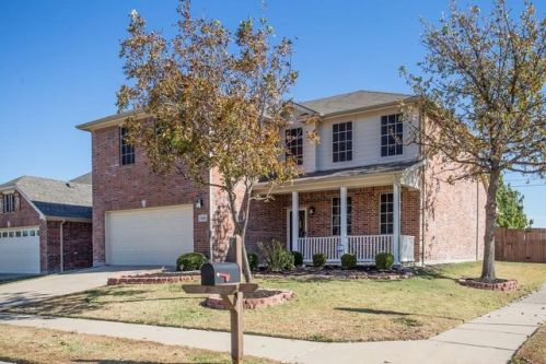 1800 Marlin Dr, Aubrey, TX 76227-3536