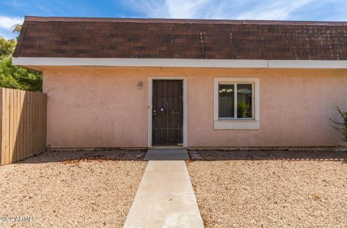 8230 34th Dr, Phoenix, AZ 85051-5931