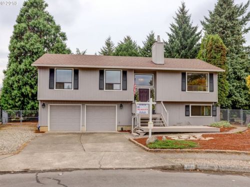 211 Phyllis Ct, Damascus, OR 97030
