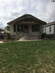 1017 3rd St, Pratt, KS 67124-2204