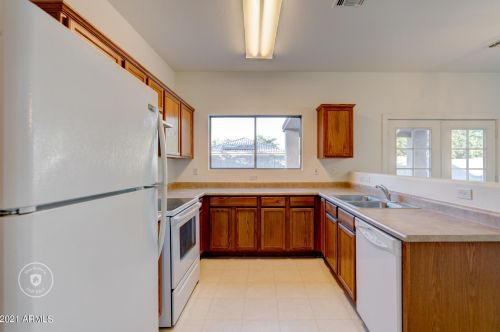 9626 Kingman St, Tolleson, AZ 85353-8515