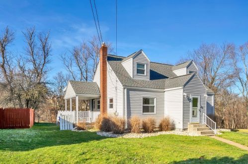 137 Korina Dr, New Kensington, PA 15068-2605