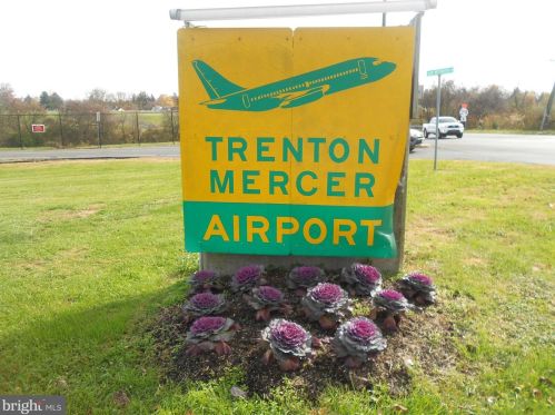 501 Silvia St, Trenton NJ 08628-3237 exterior