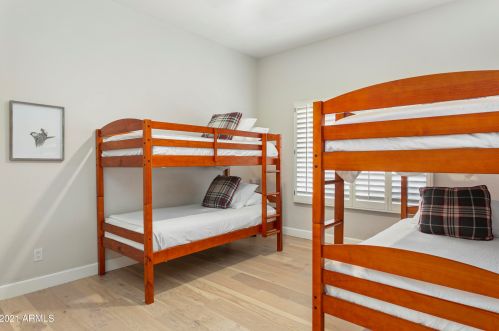 10461 Windrose Dr, Scottsdale AZ  85259-2423 exterior