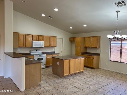 15845 Tara Ln, Sun City AZ  85374-3973 exterior