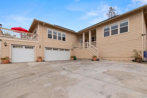 16080 Conestoga Rd, Middletown, CA 95467-8102
