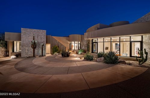 6966 Javelina Dr, Tucson, AZ 85718-1850