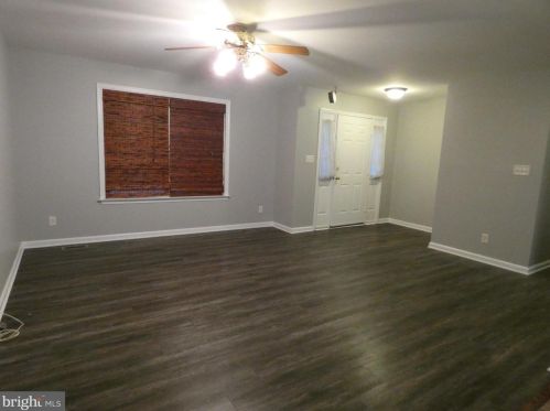 7514 Sterling Dr, Fredericksburg VA  22407-7379 exterior