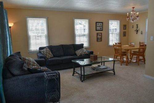 712 Hampton St, Fairmont MN  56031-4305 exterior