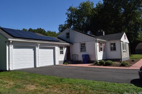 7 Wyndemere Rd, Bloomfield, CT 06002-1714