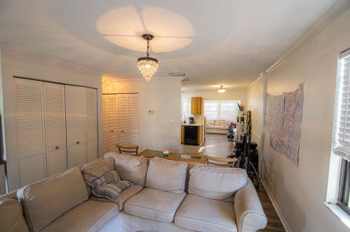 1370 20th Ave, Vero Beach, FL 32962-6159