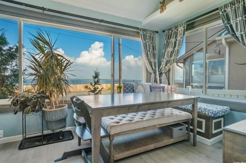 136-17 Bch Channel Dr, Far Rockaway NY  11694-2402 exterior