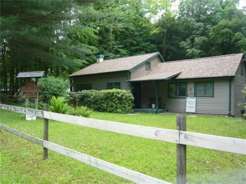 503 Ram Cat Rd, Listonburg, PA 15424-1927