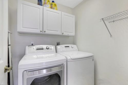 1812 Piccadilly Circus, Naples FL 34112-3687 exterior