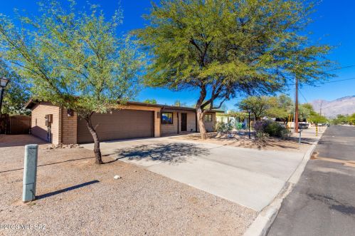 2811 Venice Ave, Tucson, AZ 85712-1620