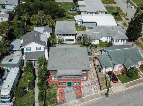 808 Grandview Ave, Daytona Beach, FL 32118-4795