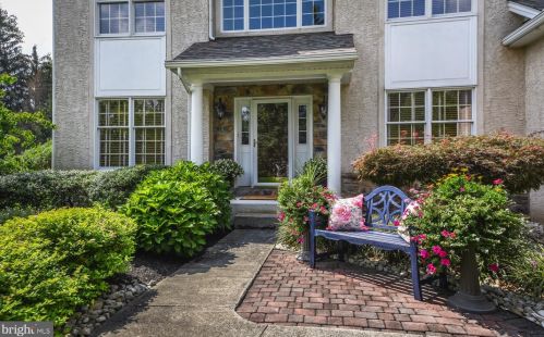 1233 Pebble Ct, Yardley, PA 19067-4034
