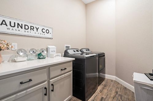 1219 Sephos St, Manteca CA  95337 exterior