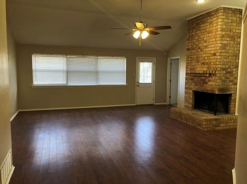 2406 Nettle Ln, Euless TX  76039-8014 exterior