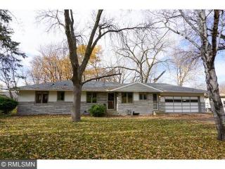 2837 Churchill St, Saint Paul, MN 55113-2044
