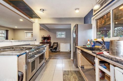 405 Flower St, Orange CA  92868-2328 exterior