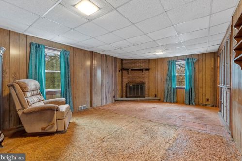 1224 Newport Pike, Wilmington DE  19804-1941 exterior