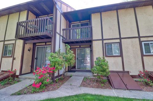 198 Bradley Ave, Waterbury CT  06708-4402 exterior