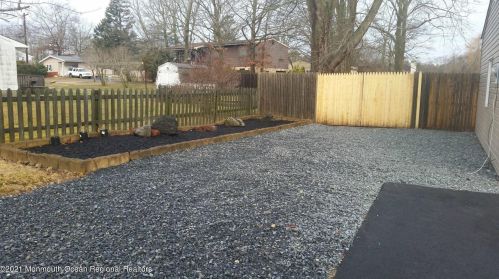 214 Spruce Dr, Bricktown, NJ 08723-7148