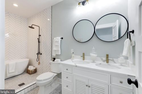 325 11th St, Washington DC  20002-6219 exterior