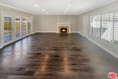 3021 Ostrom Ave, Long Beach CA  90808-4228 exterior