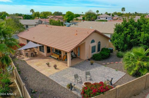 6428 Wahalla Ln, Glendale, AZ 85308-7071