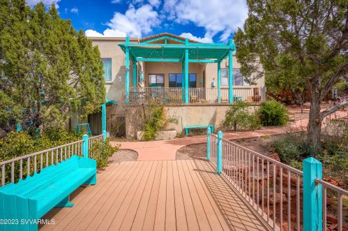 105 Castle Rock Trl, Sedona AZ 86336-6820 exterior