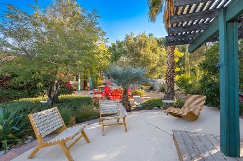 67658 Club House Dr, Desert Hot Springs CA  92241-7425 exterior