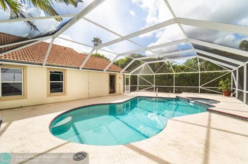 2055 Cross Breeze Dr, West Palm Beach, FL 33414-8077