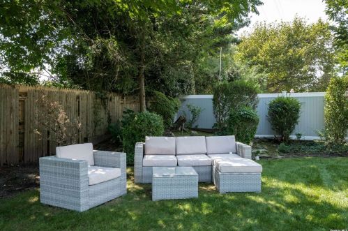 969 End, Woodsburgh NY  11598-1005 exterior