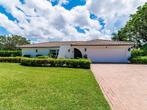 67 Pebble Beach Blvd, Naples, FL 34113-8339