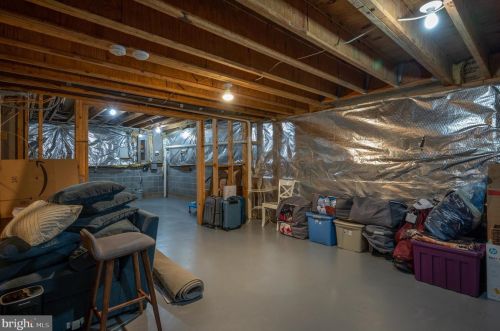 281 Golden Woods Ct, Great Falls VA  22066-4152 exterior