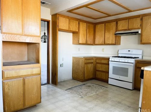 26323 Corona Dr, Helendale CA  92342-7756 exterior