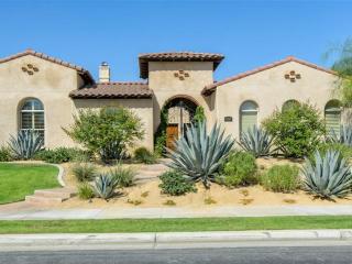 2702 Tiverton Dr, Bakersfield, CA 93311-9386